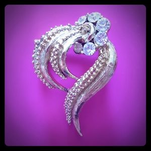 Vintage Rhinestone Brooch nwOt